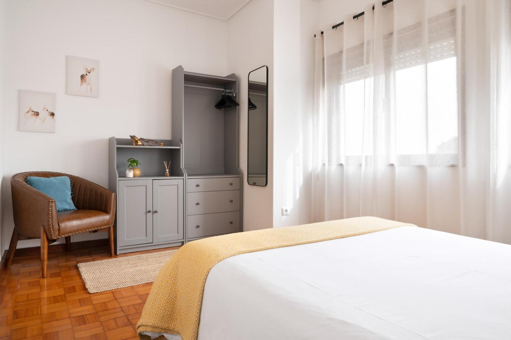 ! Luminous 2Br Top Floor ! Praca Da Republica Porto Exteriér fotografie